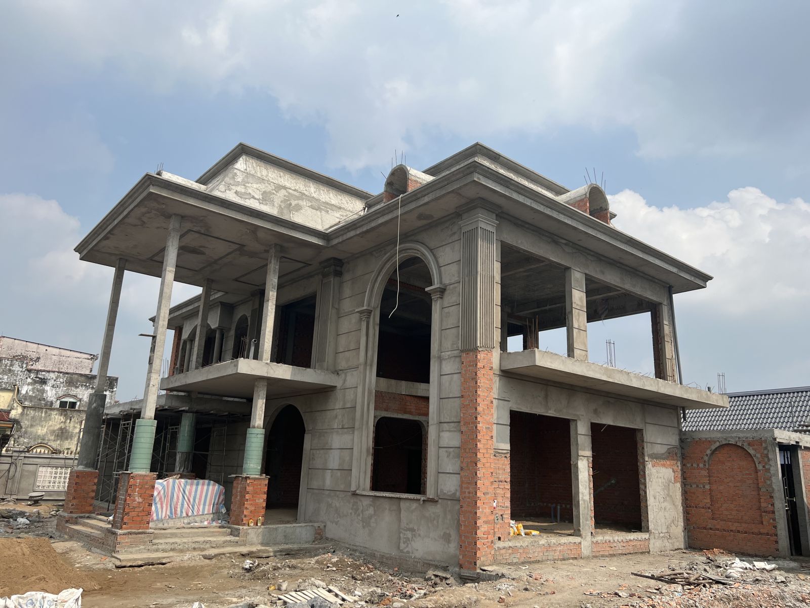 Biệt thự Long An 8
